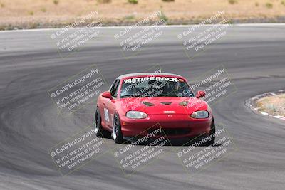 media/Jun-01-2025-CalClub SCCA (Sun) [[eae223c5dd]]/Group 1/Track Event 4/